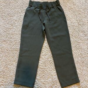 Lululemon Athletica Olive Cropped Pants